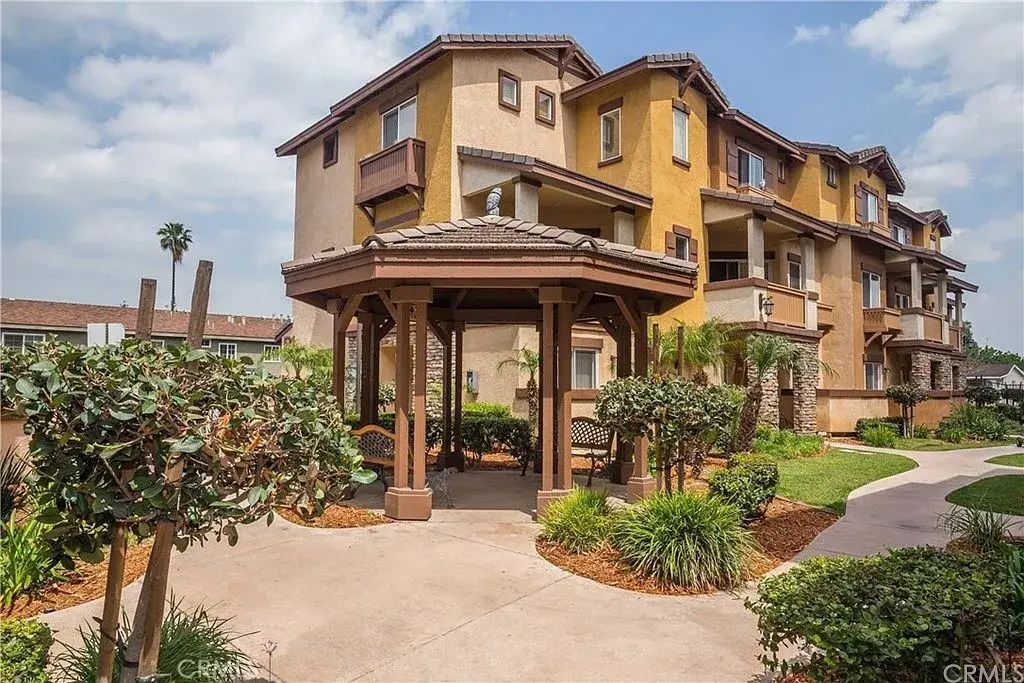 521 N Lark Ellen #B, Covina, CA 91722 - #1