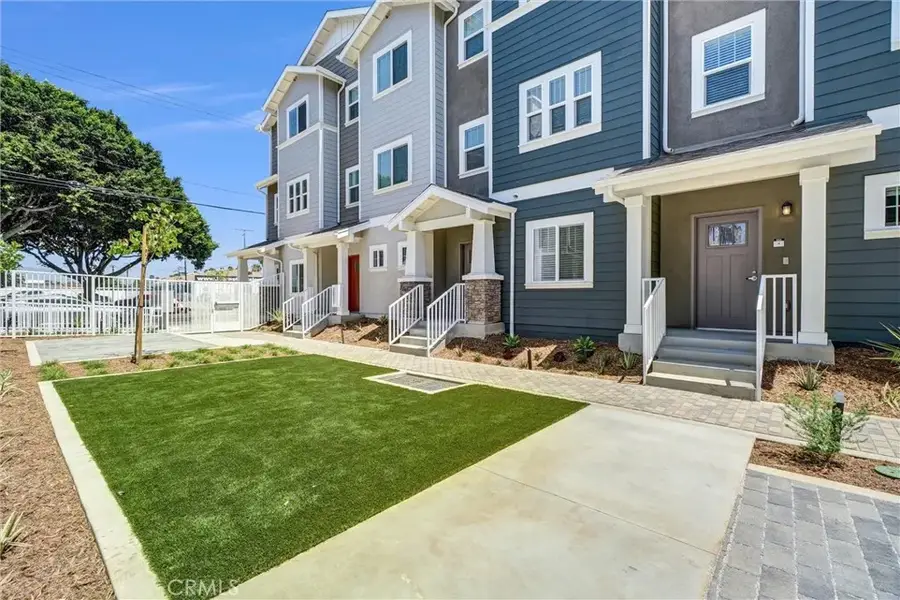 1336 Locust Avenue #4, Long Beach, CA 90813 - #3