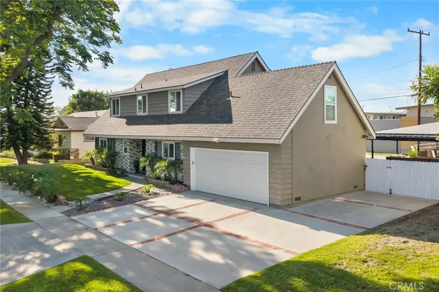 1745 W Bowling, Anaheim, CA 92804 - #2