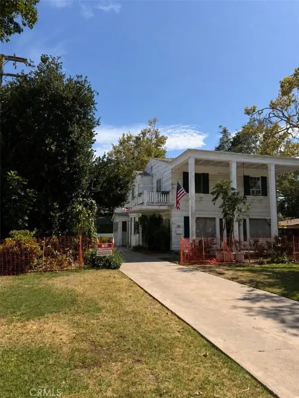 1532 E 4th, Santa Ana, CA 92701