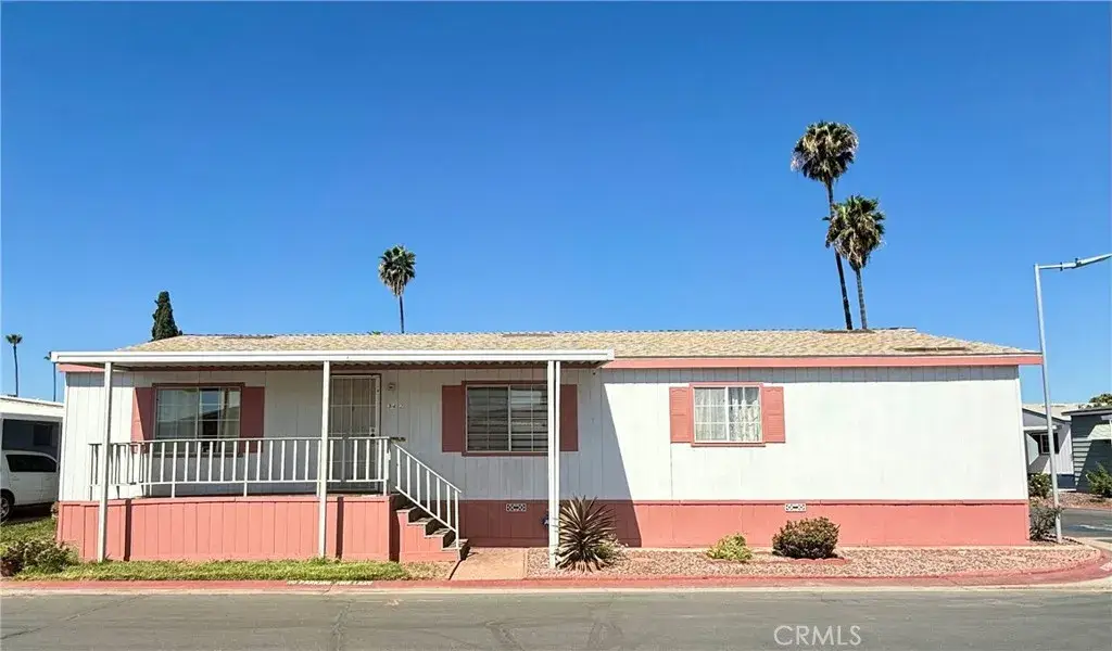 1855 Riverside, Ontario, CA 91761 - #1
