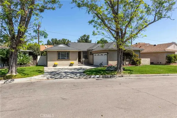 7811 Adoree, Downey, CA 90242