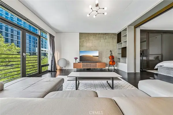1111 S Grand Avenue #515, Los Angeles, CA 90015