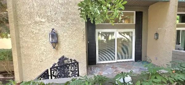 1120 Palo Verde Avenue, Long Beach, CA 90815