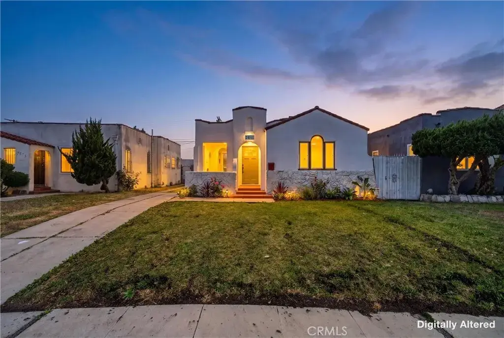 7611 S Hobart, Los Angeles, CA 90047 - #1