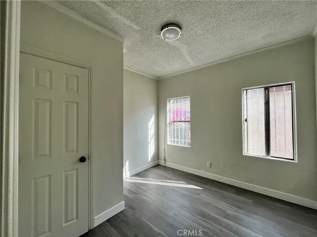 611 W 57th, Los Angeles, CA 90037 - #1