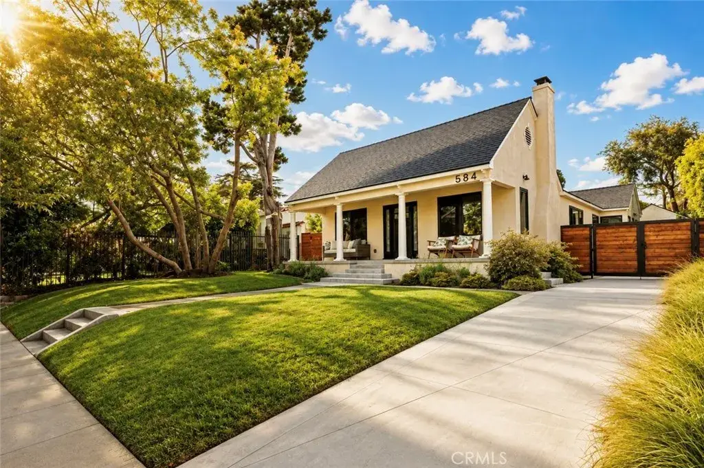 584 N Plymouth, Los Angeles, CA 90004 - #1