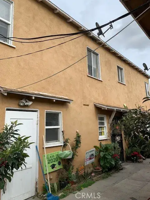 717 W 77th, Los Angeles, CA 90044 - #3