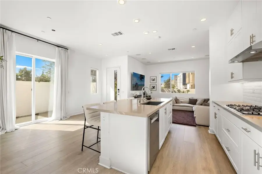 253 Novel, Irvine, CA 92618 - #3