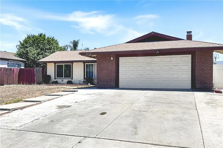 6972 Manhattan Drive, Riverside, CA 92506 - #3