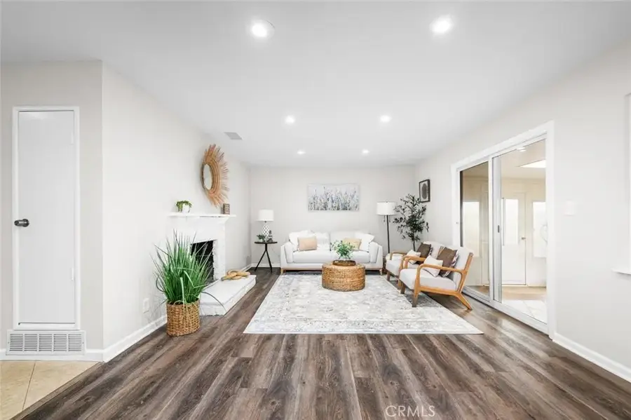 1943 W Victoria, Anaheim, CA 92804 - #2
