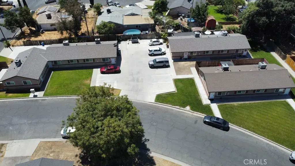 1763 Woodland Drive, Hanford, CA 93230 - #1