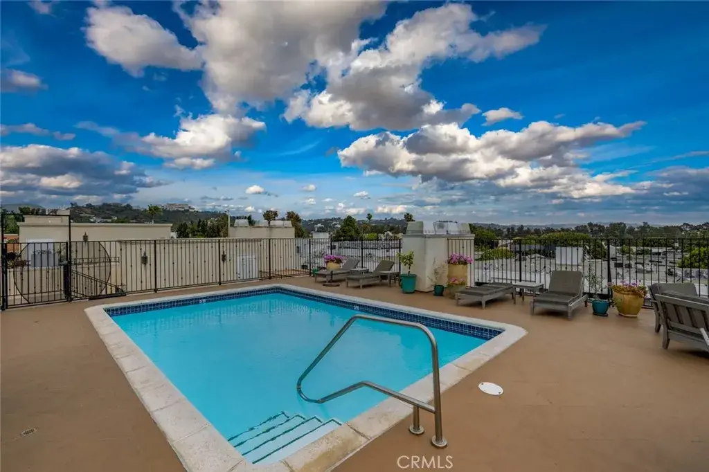 11740 W Sunset Boulevard #14, Los Angeles, CA 90049 - #1