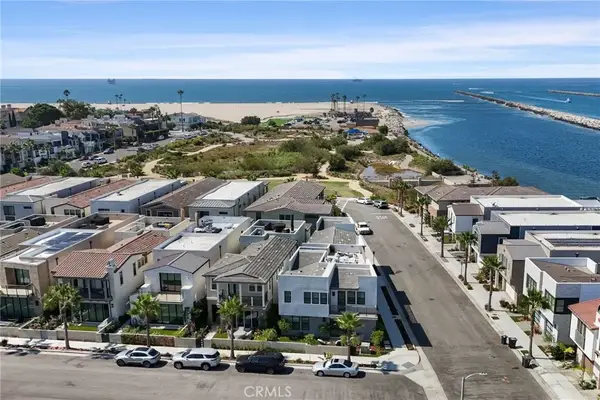208 Ocean Place, Seal Beach, CA 90740
