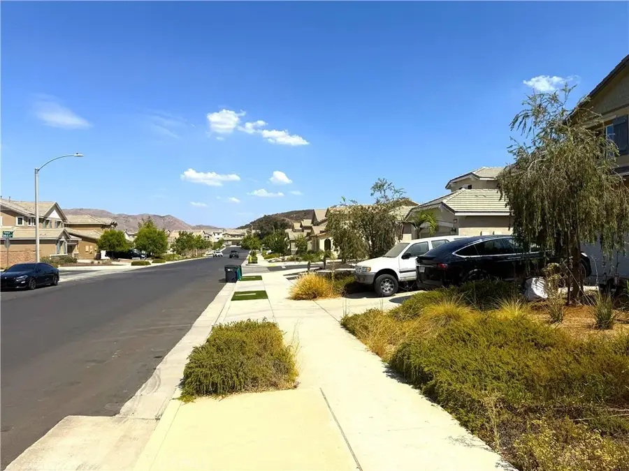 11241 Guffey Ranch, Corona, CA 92883 - #2