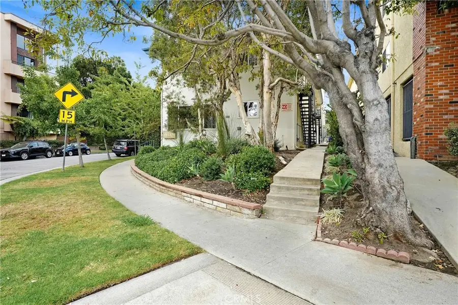 1975 S Beverly Glen, Los Angeles, CA 90025 - #3