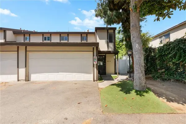 8515 Burnet #b Avenue #B, North Hills, CA 91343