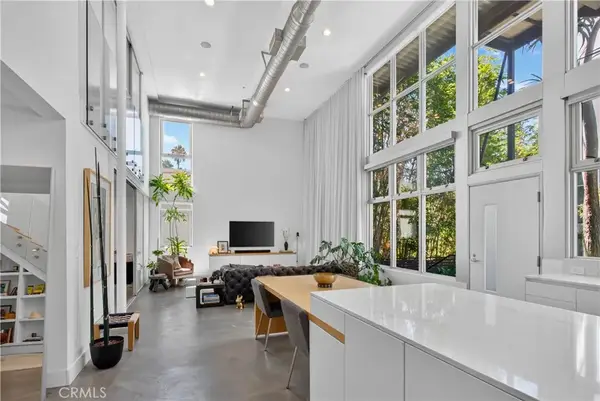 1037 N Laurel Avenue #1, West Hollywood, CA 90046