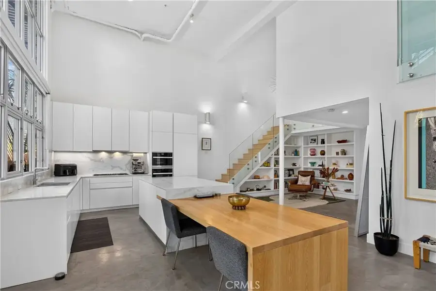 1037 N Laurel Avenue #1, West Hollywood, CA 90046 - #2