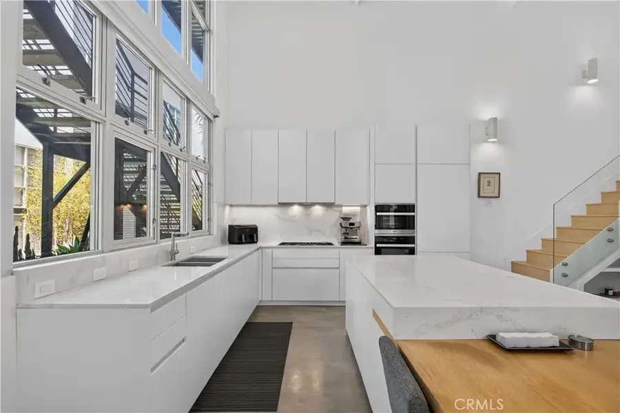 1037 N Laurel Avenue #1, West Hollywood, CA 90046 - #3