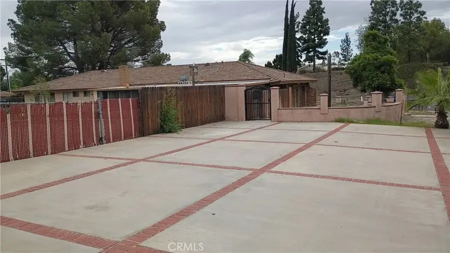 16340 Suttles Drive, Riverside, CA 92504 - #2