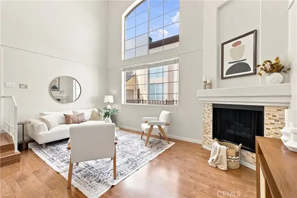 7033 La Tijera, Los Angeles, CA 90045