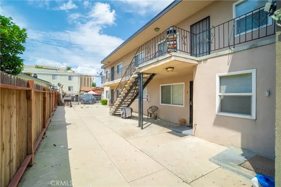 1071 Olive, Long Beach, CA 90813 - #2