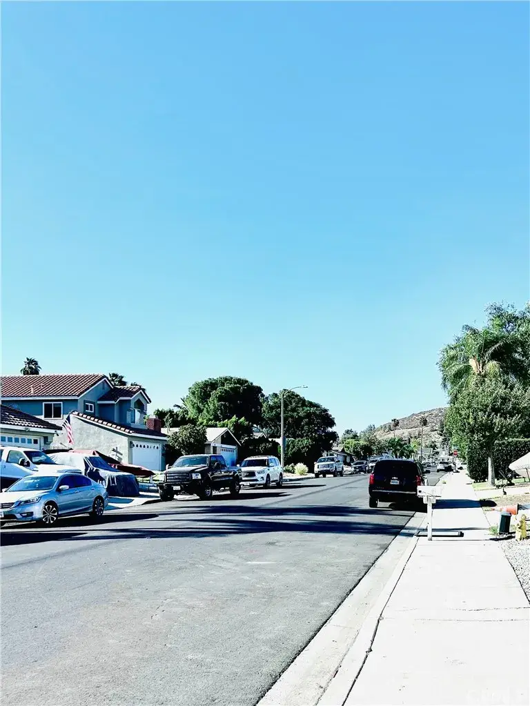 162 S Massachusetts, Lake Elsinore, CA 92530 - #2