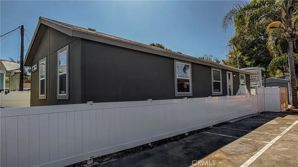 400 E. Arbor St. #1, Long Beach, CA 90805 - #1