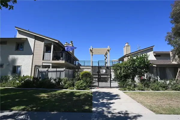 810 Center Street, Costa Mesa, CA 92627