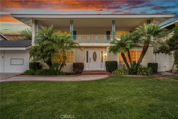 3141 E Palmyra Avenue, Orange, CA 92869