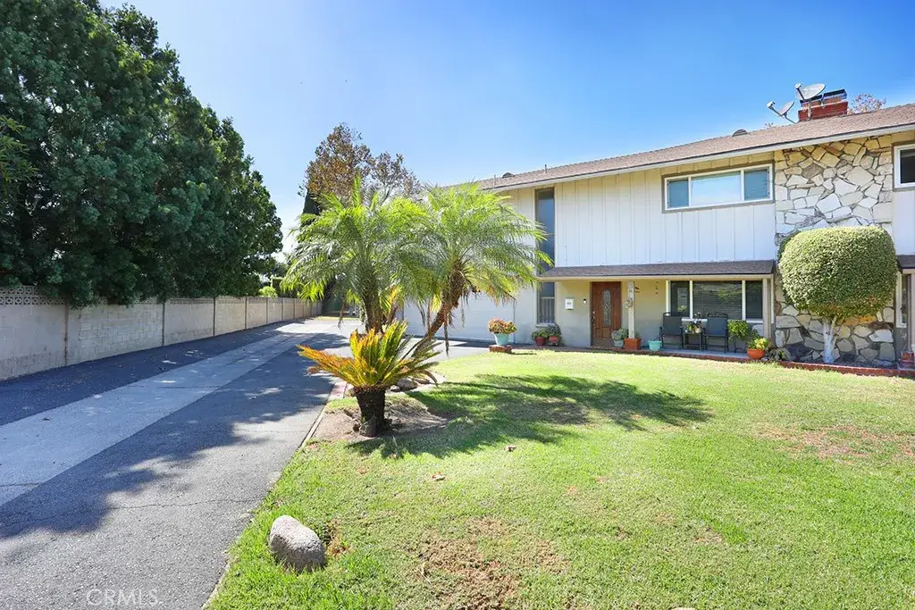 700 E Taft #22, Orange, CA 92865 - #1