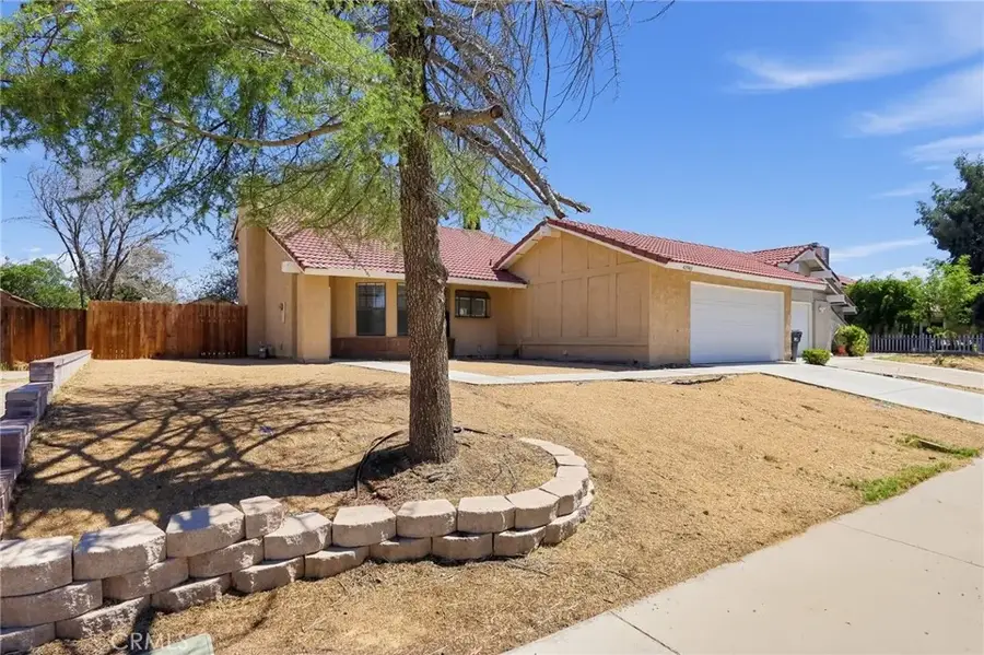 42946 39th Street West, Lancaster, CA 93536 - #3