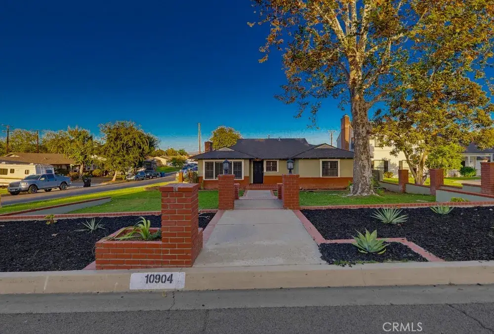 10904 La Mirada Boulevard, Whittier, CA 90604 - #1