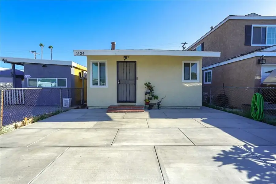 1434 W 153rd, Compton, CA 90220 - #2