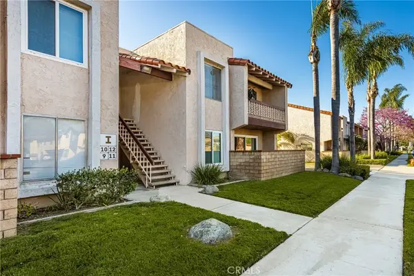 700 W La Veta #I11, Orange, CA 92868