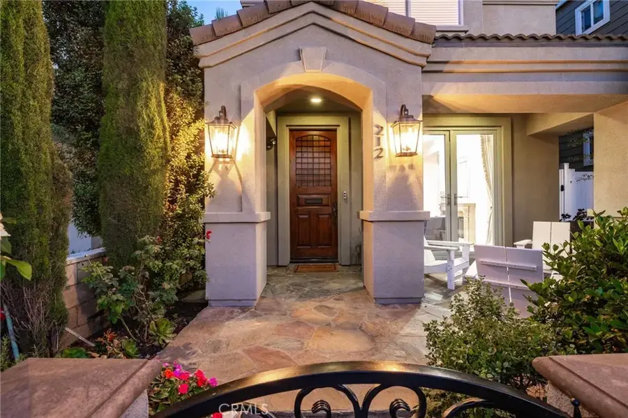 212 5th Street, Seal Beach, CA 90740 - #3
