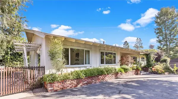 1425 Longview, Fullerton, CA 92831