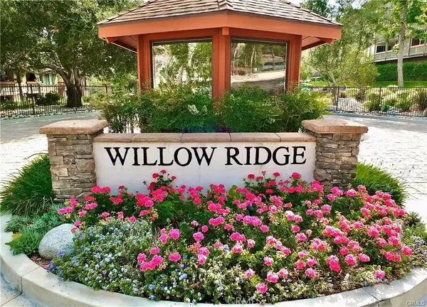 2516 E Willow #203, Signal Hill, CA 90755