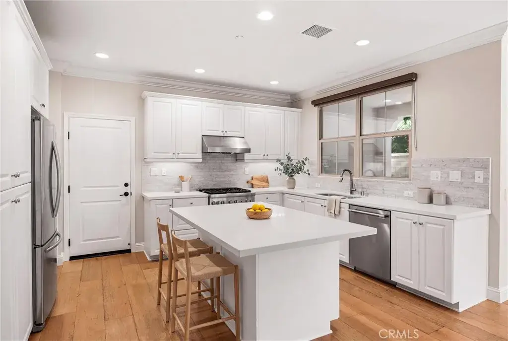 83 Henson, Irvine, CA 92620 - #1