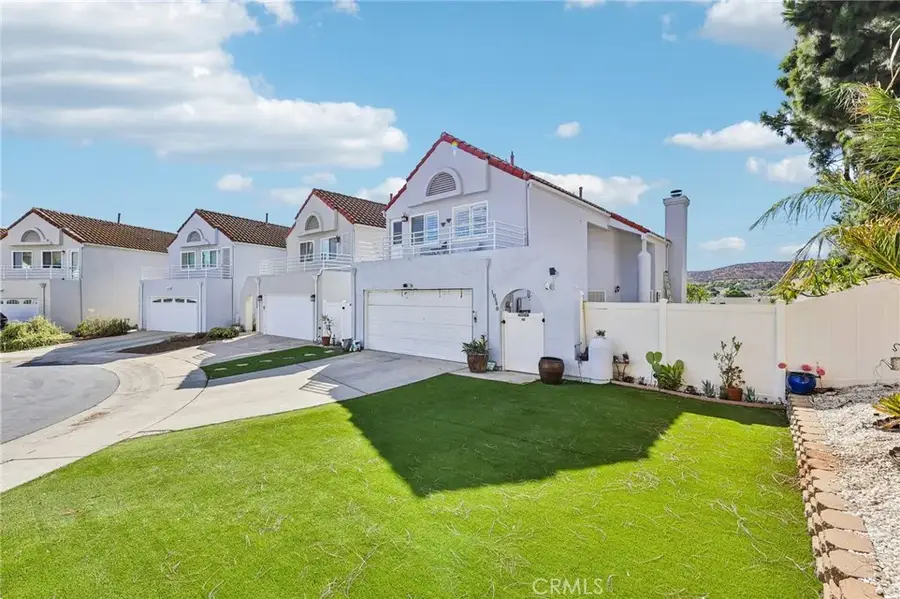 10540 Flora Verda Court, Santee, CA 92071 - #3