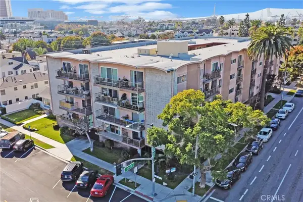 545 Chestnut Avenue #406, Long Beach, CA 90802