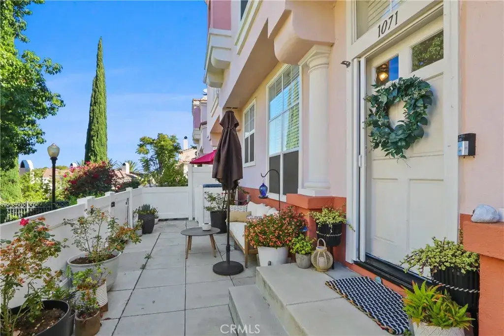 1071 S Volterra, Anaheim, CA 92808 - #1