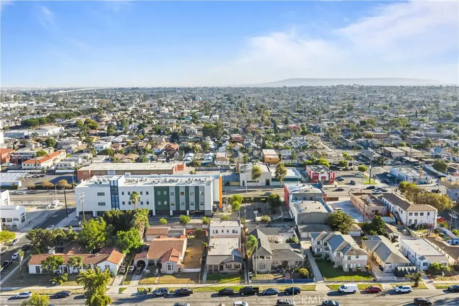 1120 W 85th, Los Angeles, CA 90044 - #3