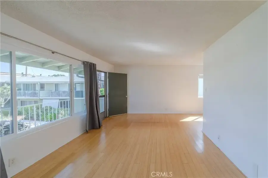 939 E Appleton Street #5, Long Beach, CA 90802 - #2