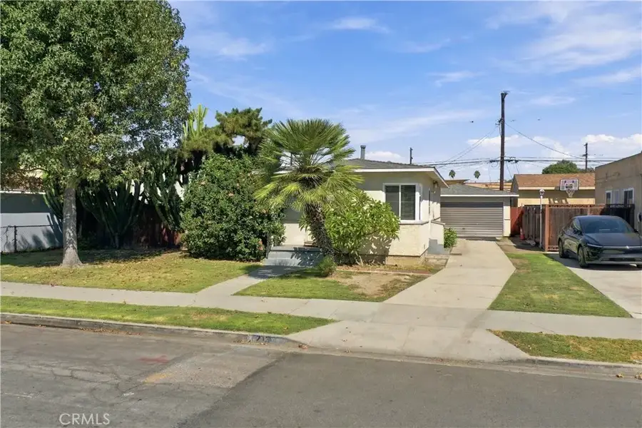 1219 E 57th, Long Beach, CA 90805 - #2