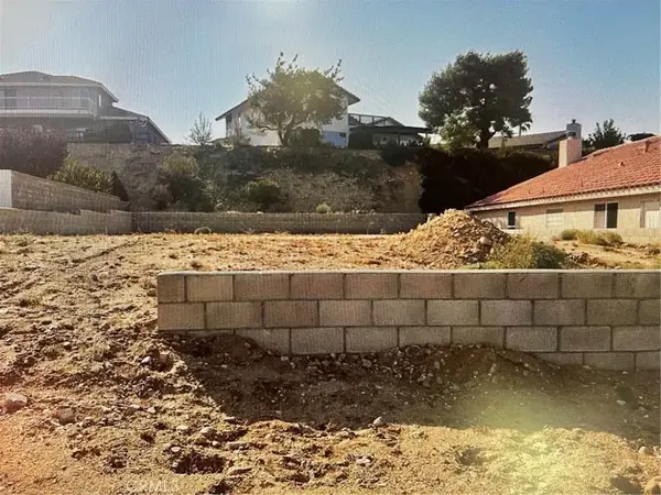 18200 Kalin Ranch, Victorville, CA 92395