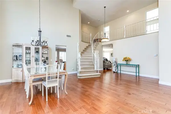2245 Pickwick, Fullerton, CA 92833