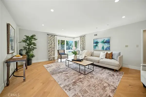 1210 Los Altos Avenue, Long Beach, CA 90815