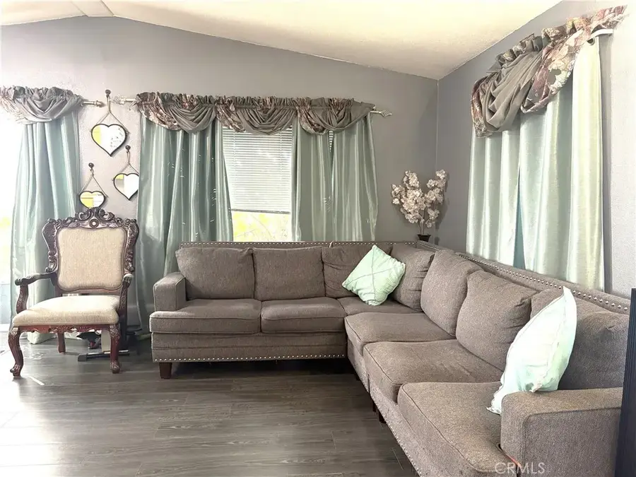 10745 Victoria #4, Whittier, CA 90604 - Image #3